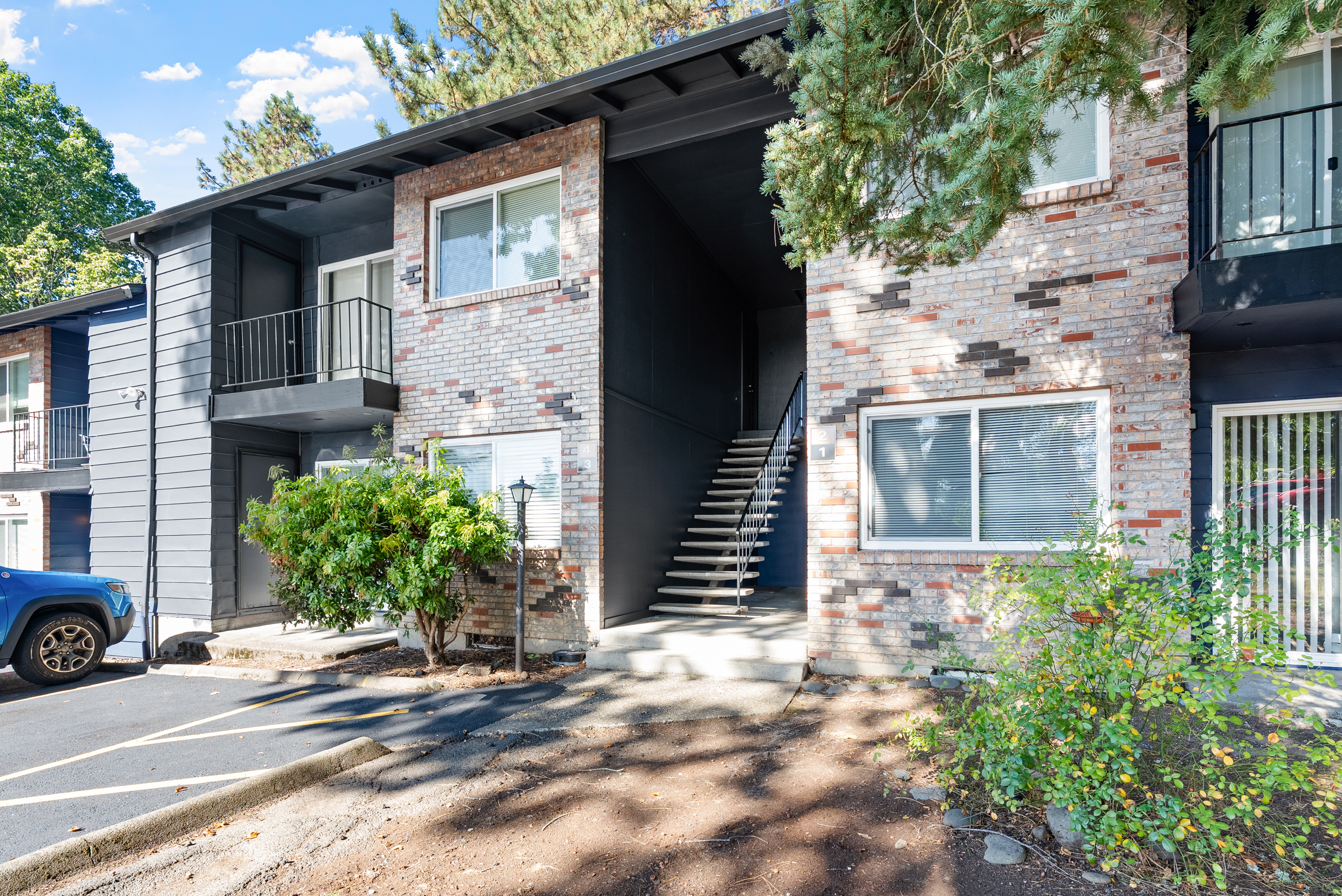 Portland apartment building exterior real estate photography