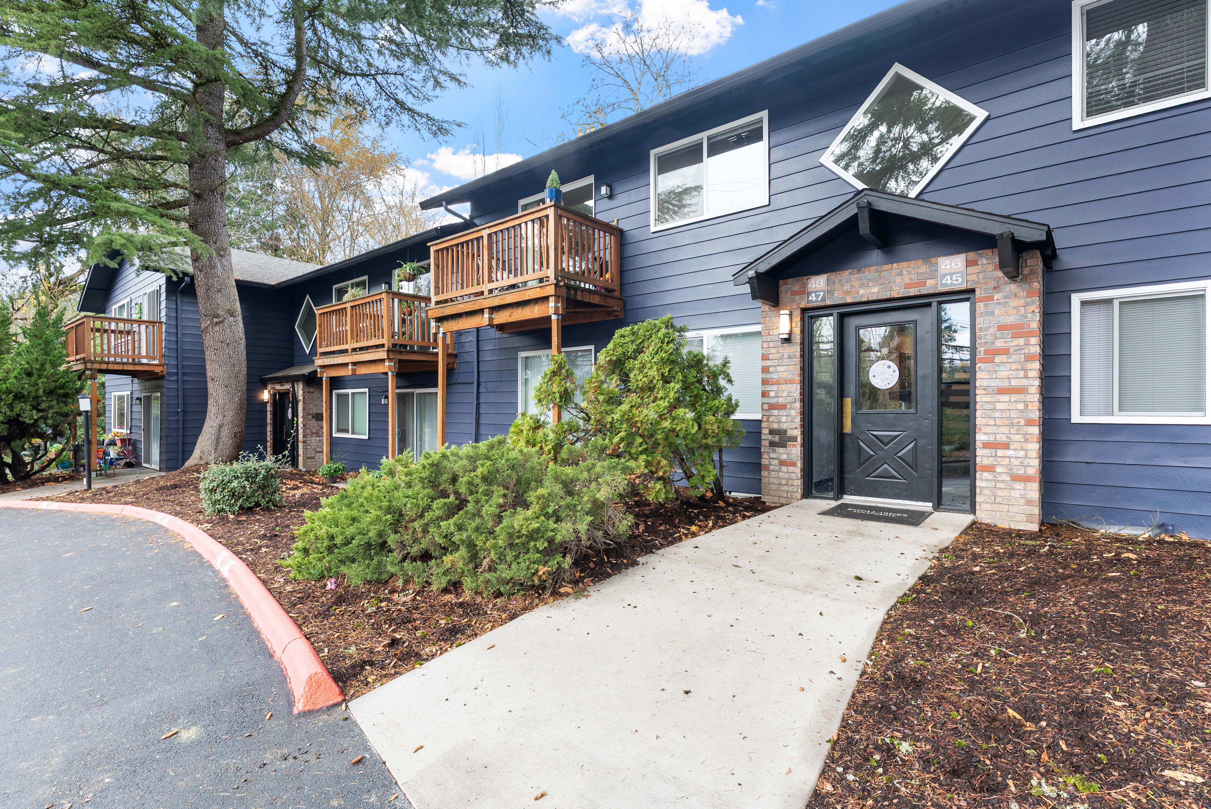 Portland apartment building exterior real estate photography