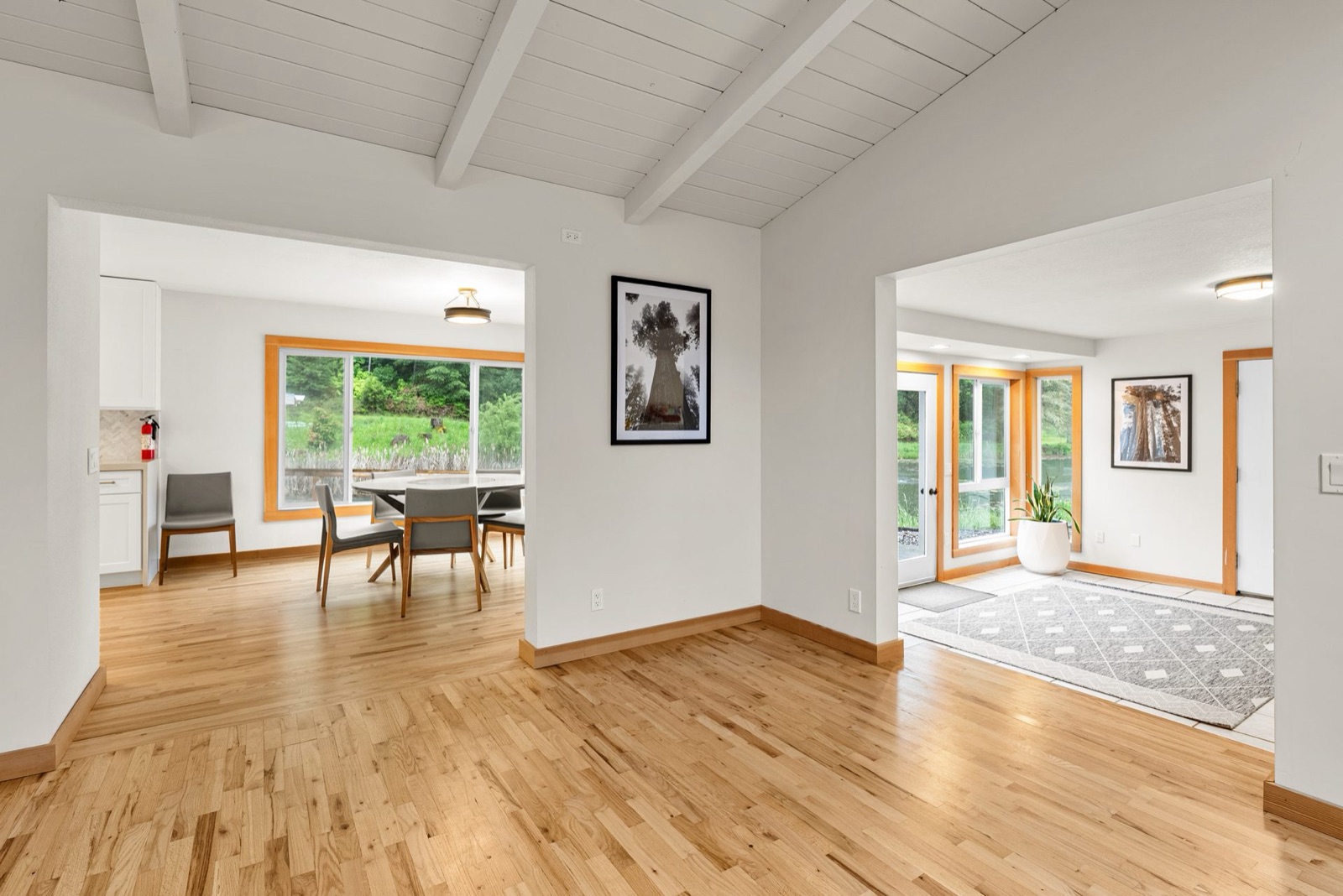 Portland real estate photography — dining room