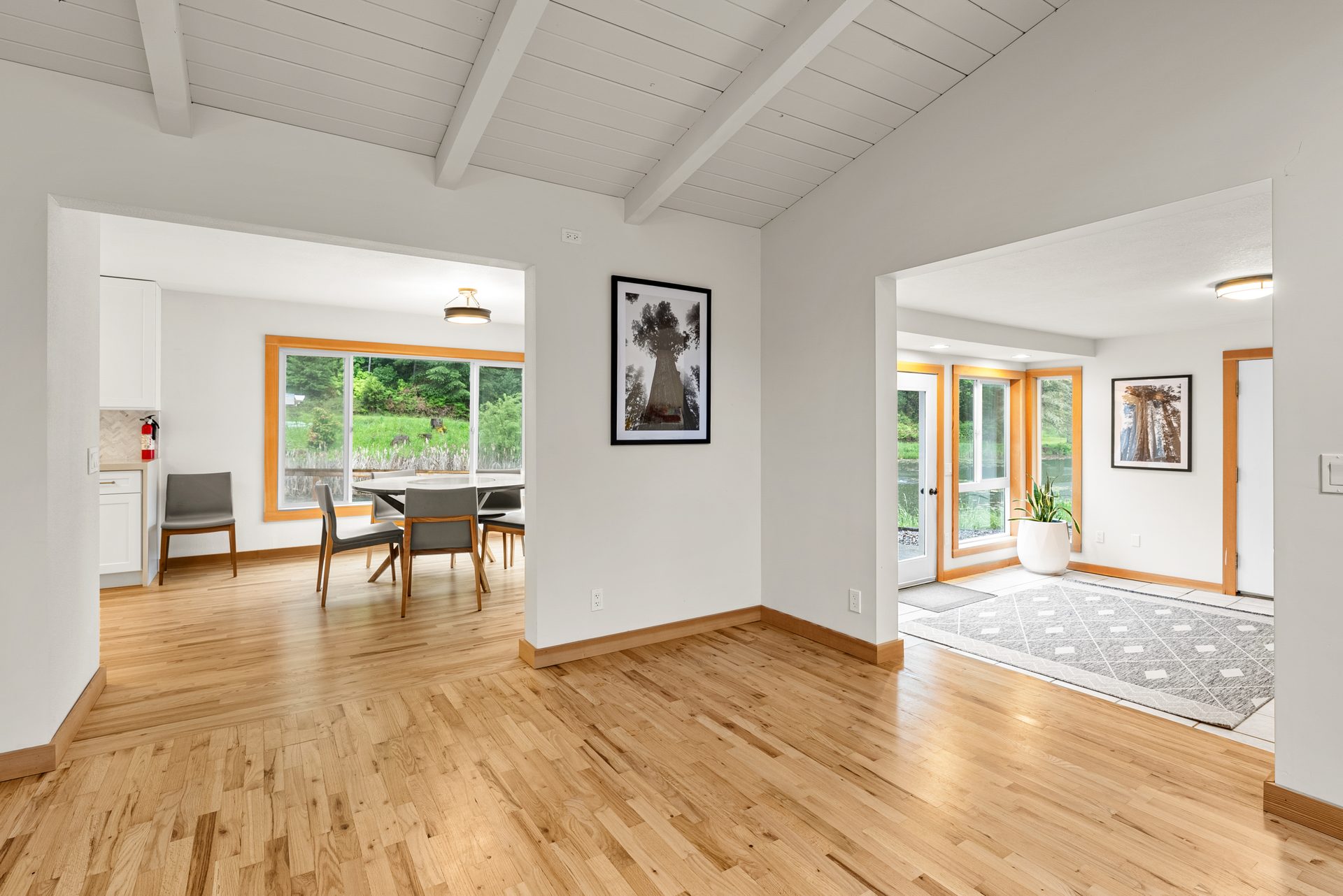 Portland real estate dining room photography