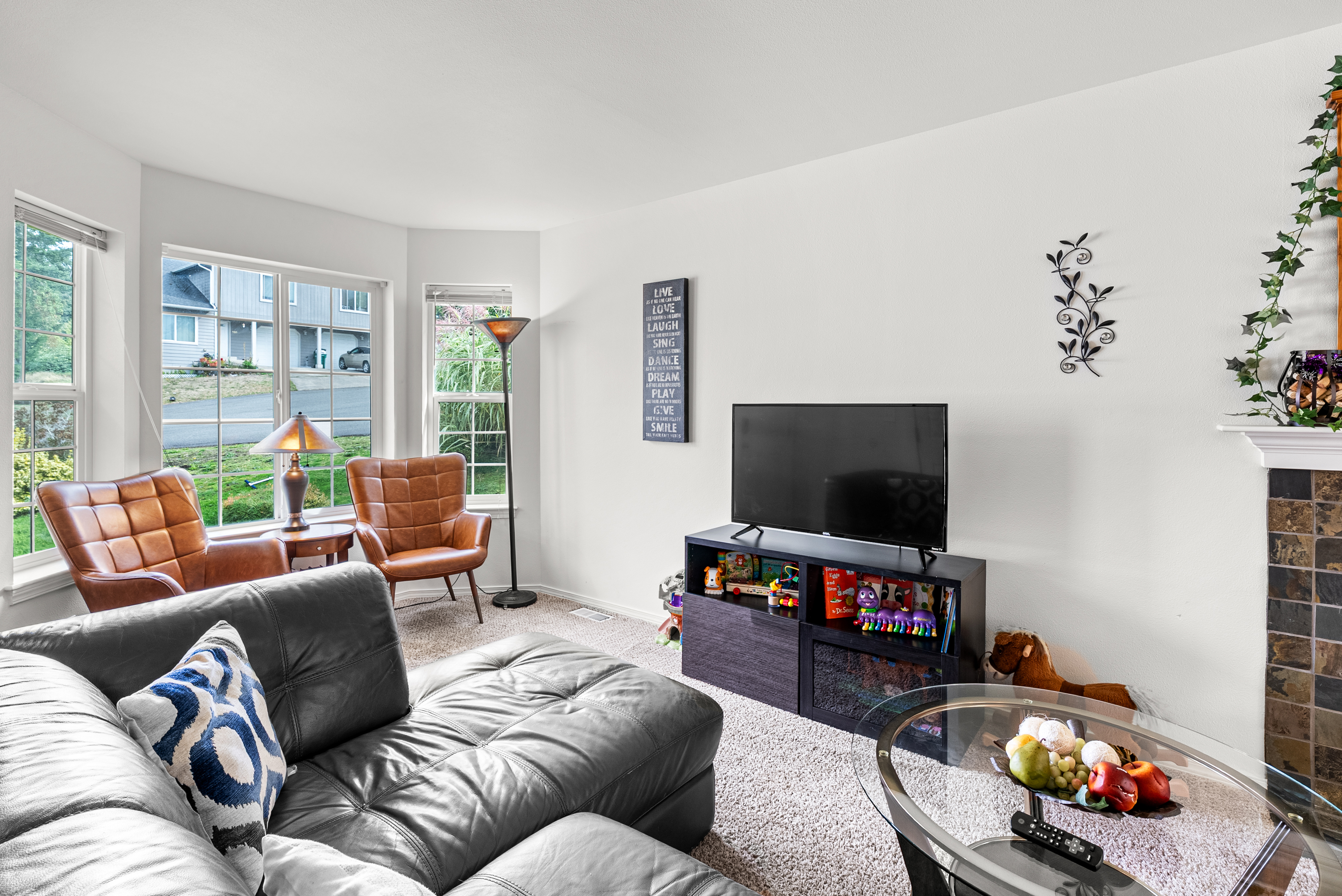 Portland real estate dining kitchen interior photography